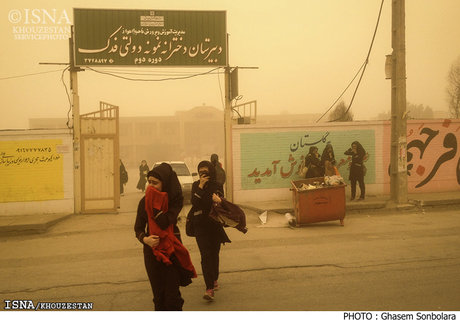 تعطیلی برخی مدارس خوزستان به دلیل شدت گرد و غبار